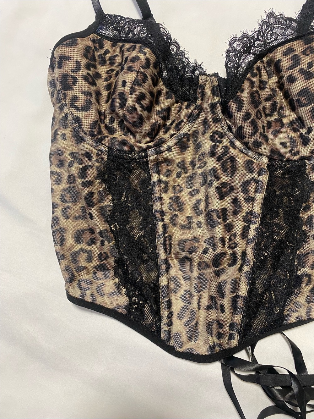 Leopard Print Lace-Trim Cropped Bustier Top - Leopard - Picture 2 of 7